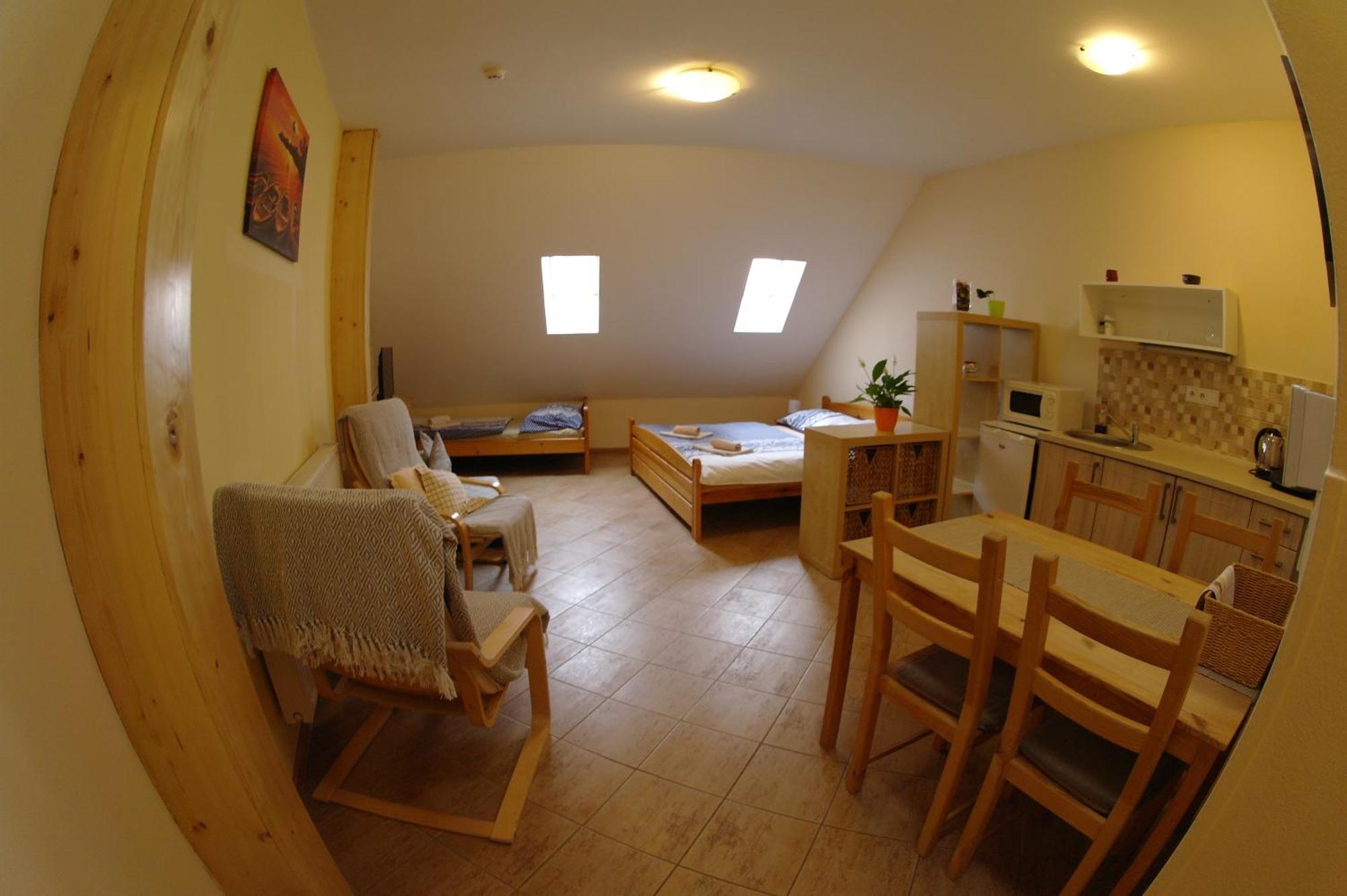 Hradební Penzion 3*
